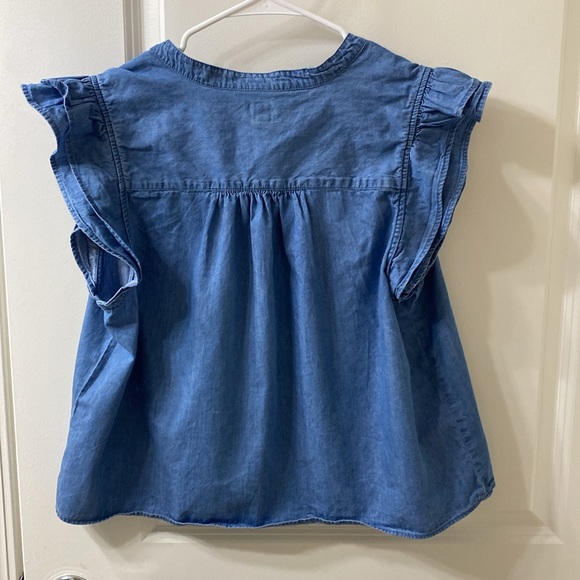 GAP Chambray Blue Ruffle Sleeve Top - Picture 7 of 10